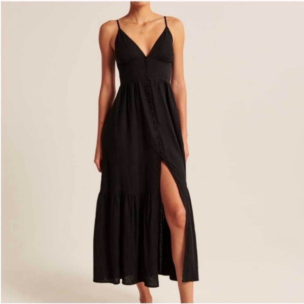 Abercrombie Women’s Black Spaghetti-Strap Maxi Dress